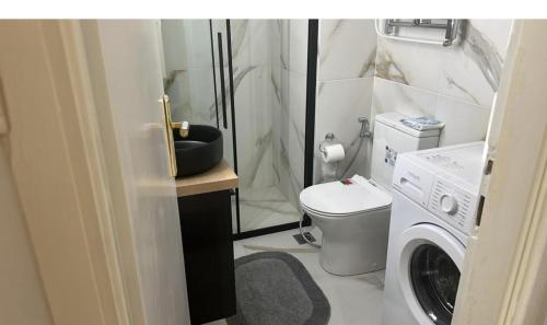 Apartment with Stunning Views - Sleeps 3 & Parking