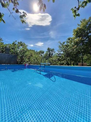 Φωτογραφία από το άλμπουμ του Holiday Home Nona σε Drivenik