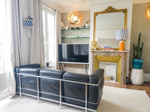 Pic de Nôtre Dame, Charming Suites Paris