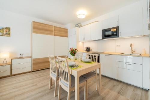 Family Fun Siófok Azúr Port With Free Wellness 8600 Siófok, Vitorlás utca 11. kép - 3