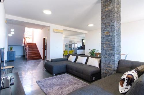 GuestReady - Spacious stay with sea views photo 3
