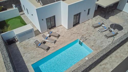 Blancazul Villa Anaisa, A