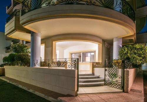 New Luxury Apartment near Airport, Port & Town Center - Sonia City