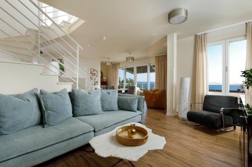 Private Seaside Jacuzzi Villa Anadea