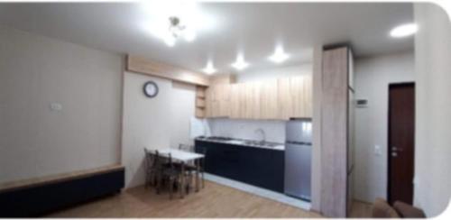 Kuhinja oz. manjša kuhinja v nastanitvi Renting a flat
