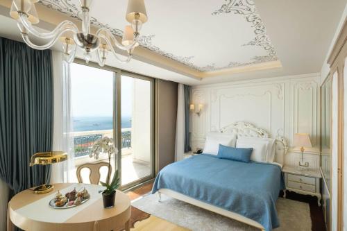 Un ou plusieurs lits dans un hébergement de l'établissement CVK Park Bosphorus Hotel Istanbul