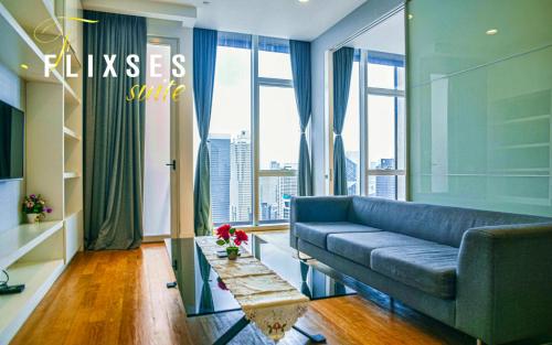 Гостиная зона в Flixses Suites at Platinum KLCC