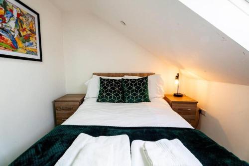 3 Bedroom Apartment, Walking Distance to Centre & Amazing Food at your door step photo 14