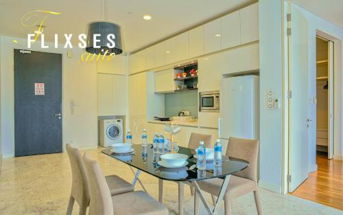 Кухня или мини-кухня в Flixses Suites at Platinum KLCC
