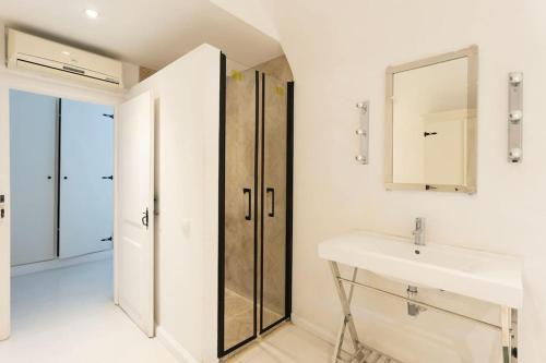 T2 Appartement de Rêve dans un Palais Royal