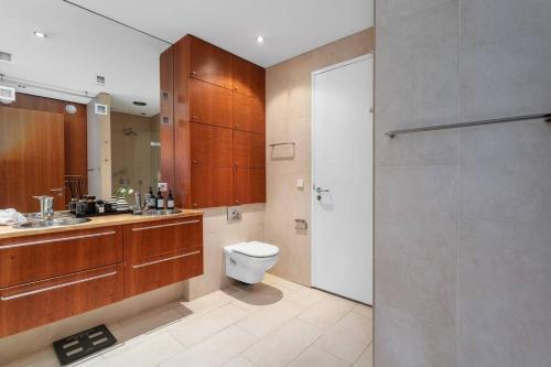 Un baño de Luxury House with Ocean View