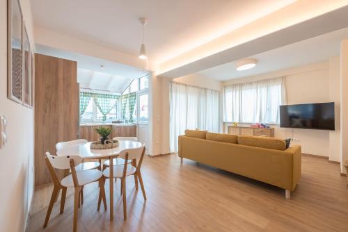 Majestic Penthouse w Acropolis View
