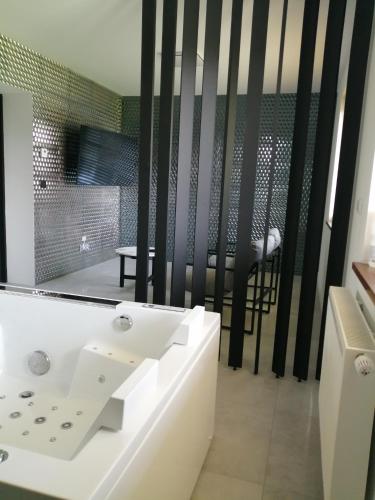 Apartament Monika Dziwnówek Wrzosowo z jacuzzi