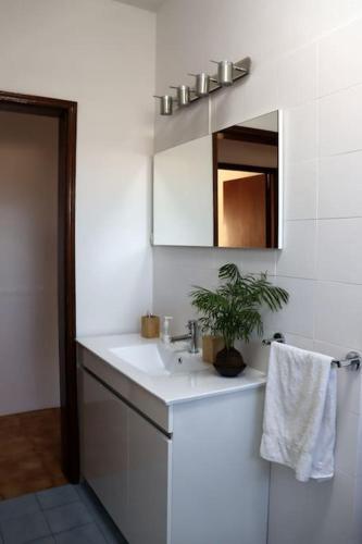 Foto Casa Familiar - Espaçosa, confortável e sossegada 3