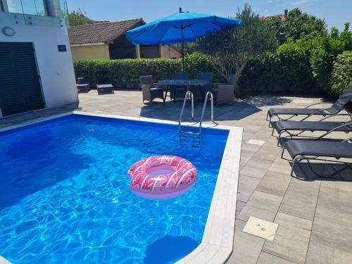 My Paradies - Malinska 1****