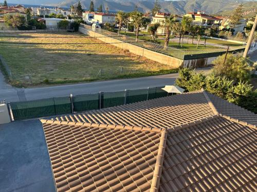 an overhead view of a roof of a house at Sunset Villa Apartments Alepokhori in Káto Alepokhórion