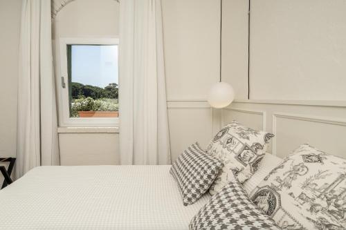 Postel nebo postele na pokoji v ubytování Scarlea Rooms
