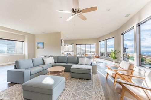 Χώρος καθιστικού στο Vista Grande home