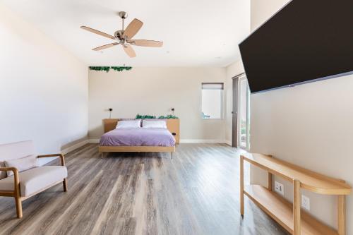 Ένα ή περισσότερα κρεβάτια σε δωμάτιο στο Vista Grande home