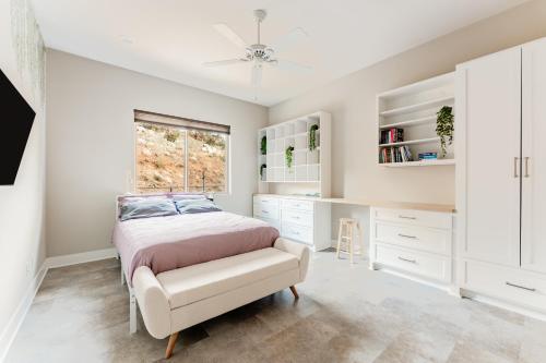 Ένα ή περισσότερα κρεβάτια σε δωμάτιο στο Vista Grande home