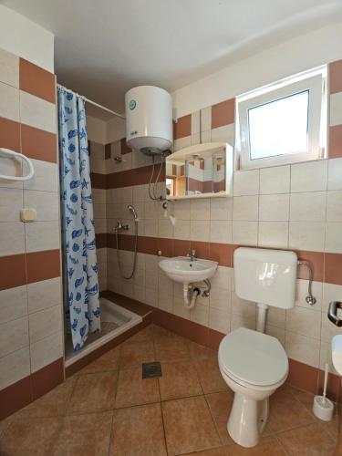 Apartments with parking space Supetarska Draga - Gornja, Rab - 13645