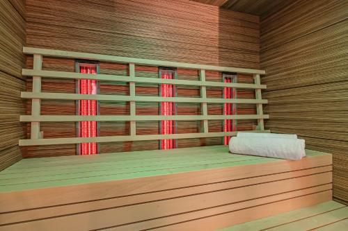 Imagen de la galería de Majestic Poolside Villa with Jacuzzi, Pool, Panoramic Views, en Brunn am Gebirge
