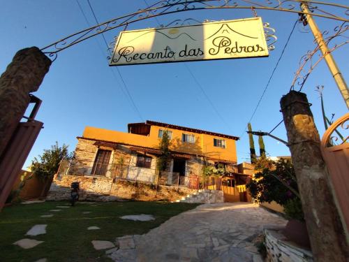 Tòa nhà nơi khách sạn tọa lạc