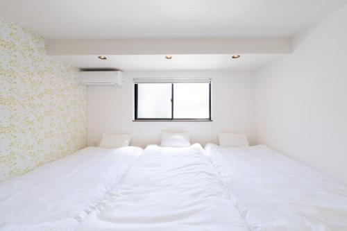 大阪市にある花火天下茶屋一番館天下茶屋駅徒歩4分リニューアルした落ち着きのある和風モダンな民宿のギャラリーの写真