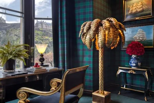 100 Princes Street photo 17