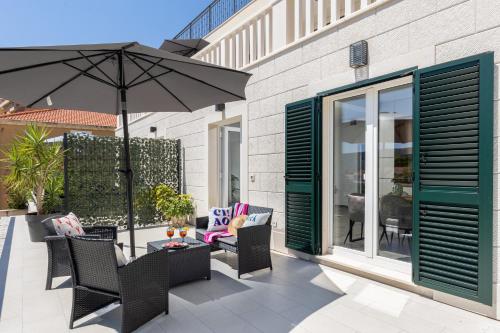 Gallery image of Honoris Apartment - Brand new - Private parking - 90 m from the beach- Terrace in Slano