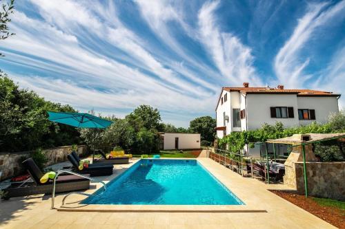 Holliday House MaraFondole