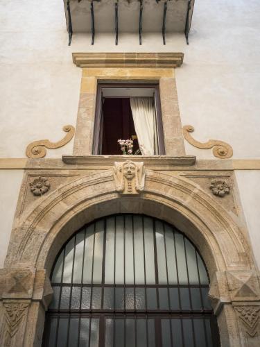 Palazzo Santa Ninfa - Luxury Mansion photo 38