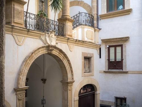 Palazzo Santa Ninfa - Luxury Mansion photo 42