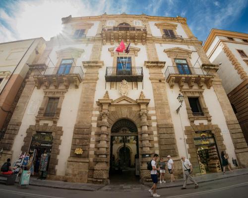 Palazzo Santa Ninfa - Luxury Mansion photo 46