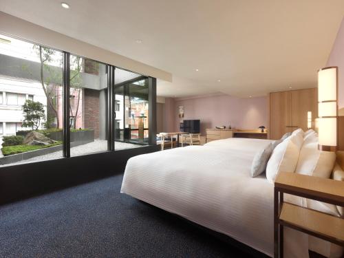 Mitsui Garden Hotel Kyoto Sanjo PREMIER — View (from property/room)