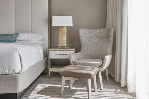 HOTEL PASEO, Autograph Collectionにあるベッド