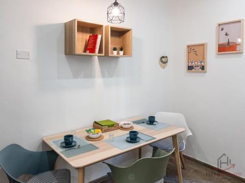 Fotografie z fotogalerie ubytování Prince Suite - Trains 4 min - AC - Super Wifi v Janově