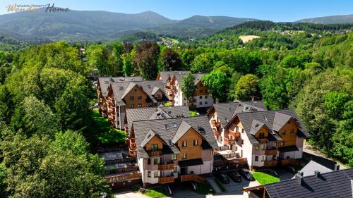 Wonder Home - Apartamenty z balkonami Leśny Dom II - w cichej i zielonej części Karpacza