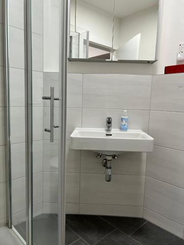 Ein Badezimmer in der Unterkunft Apartment im Zentrum Trofaiachs - 30 min vom Red Bull Ring