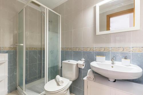 Vasallos apartment with AC and wifi