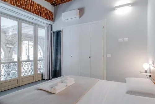 Suite & Queen Apartments by Toh Solution photo 4