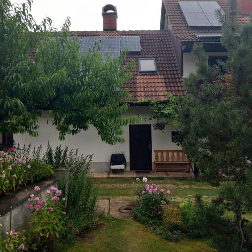 Jardín al aire libre en U tří jasanů