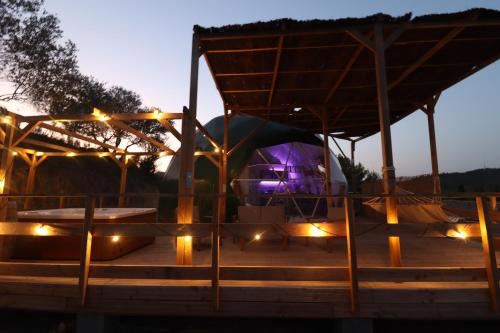 Photo de la galerie de l'établissement Dôme Cocon d'amour SPA privatif, à Durban-Corbières