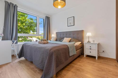 AH Familly Home FREE PARKING