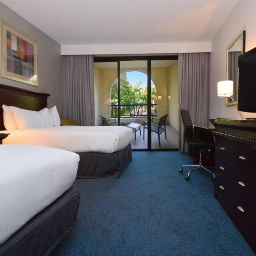 Cama o camas de una habitación en DoubleTree by Hilton Newark-Fremont