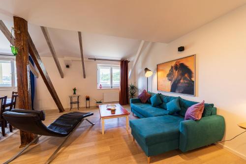 Classy Riverside Apartment in the Old Town of Prague