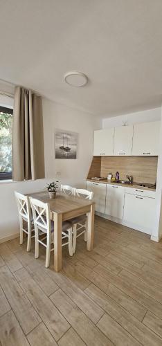 Η κουζίνα ή μικρή κουζίνα στο Guesthouse Augusta Insula