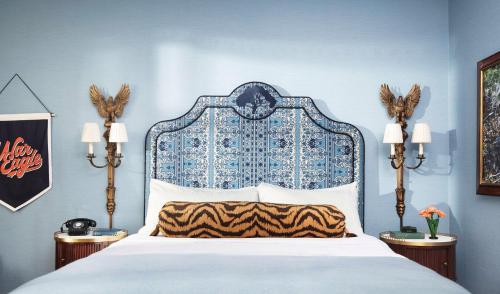Katil atau katil-katil dalam bilik di Graduate by Hilton Auburn, AL