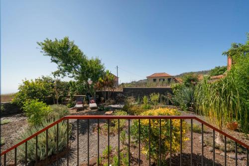 Casa da Raposeira by an island apart