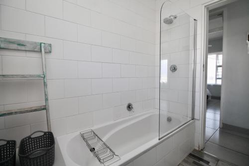 Koupelna v ubytování Fifty on the Rocks